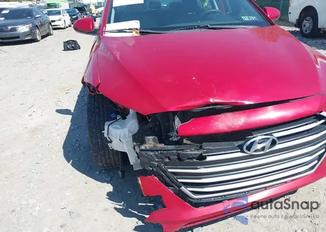 2017 Hyundai Elantra Se из США, поврежденный, VIN 5NPD84LF3HH001904